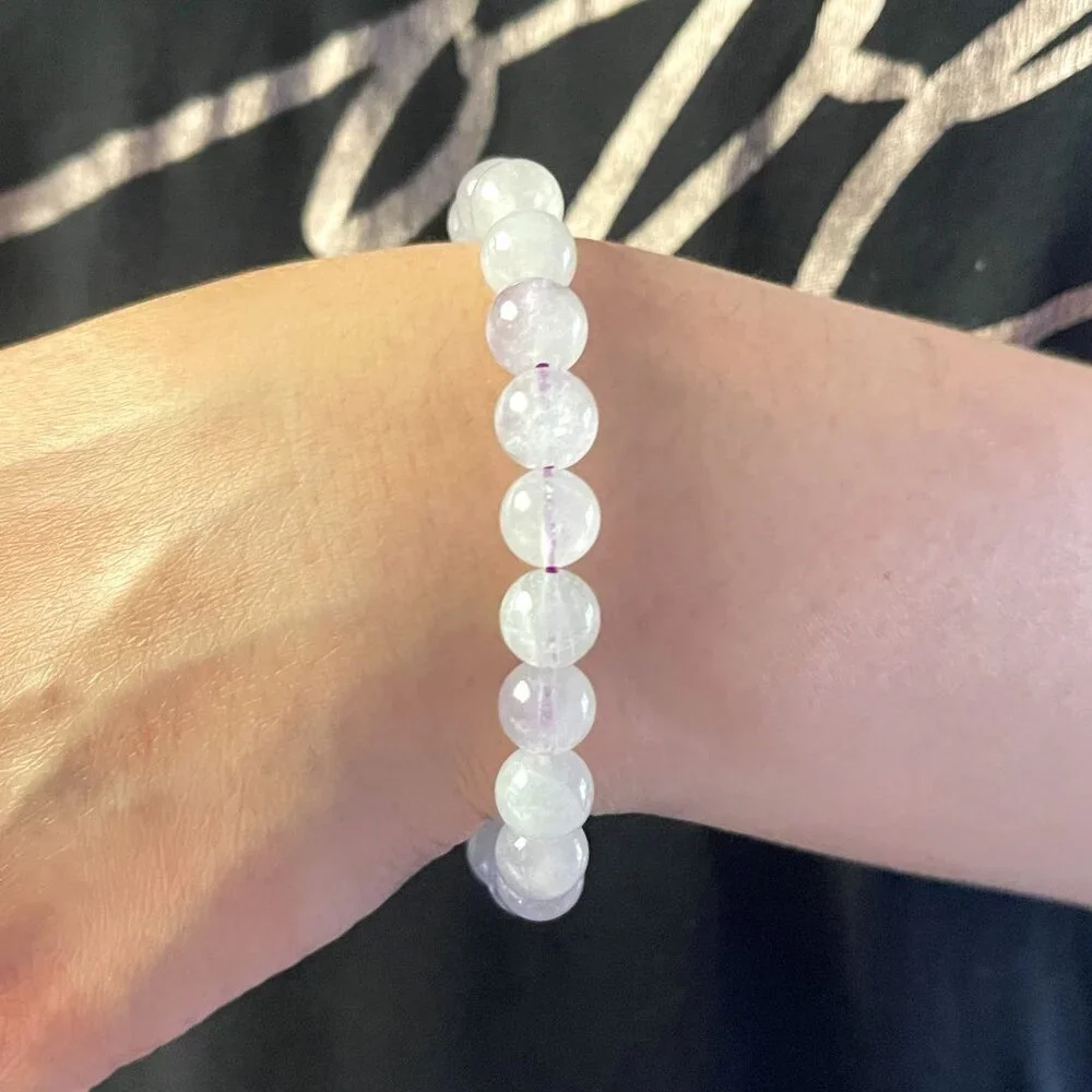 Lavender Amethyst Beaded Bracelet - 22 pcs - Picture 1 of 5